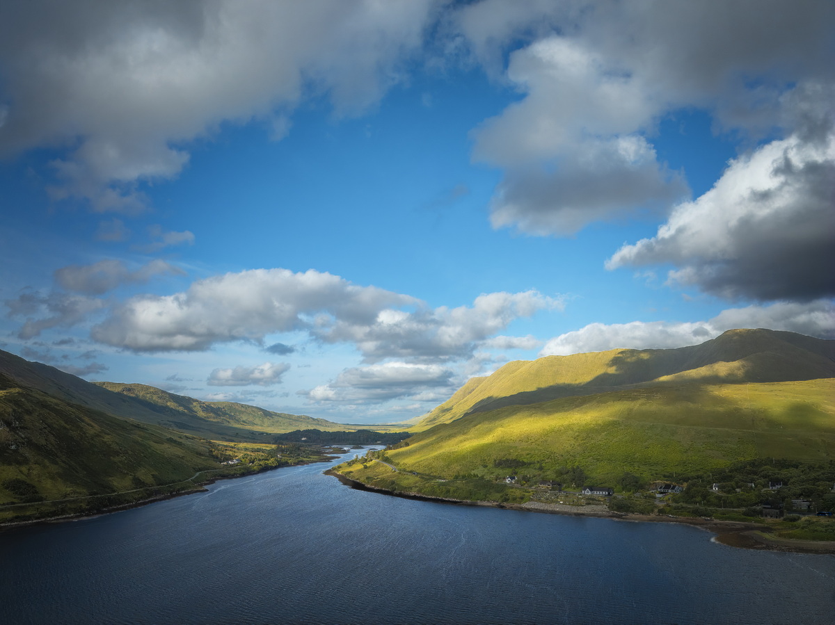 Killary Harbour (o Killary Fjord), Leenane, a cavallo tra le contee di Galway e Mayo.